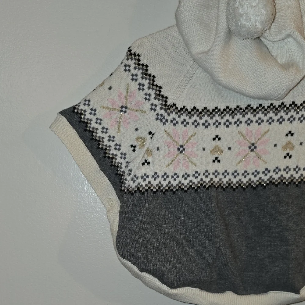 Gymboree Cream and Gray Hooded Cape Poncho Sweater Jacket LOT R1